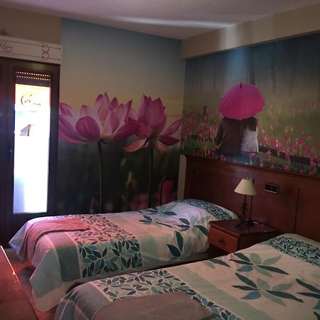 Hostal Gonzalez Guadarrama Phòng bức ảnh